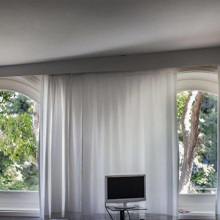 Residenza Le Rose Villa D'Arte เนเปิลส์ ภายนอก รูปภาพ