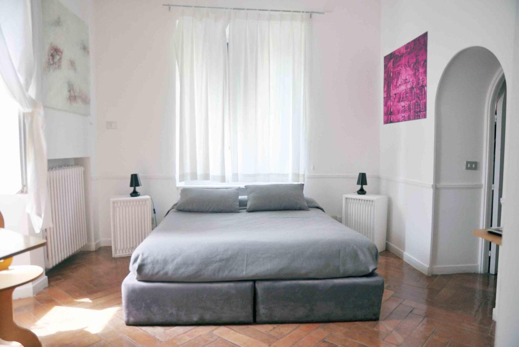 Residenza Le Rose Villa D'Arte เนเปิลส์ ภายนอก รูปภาพ