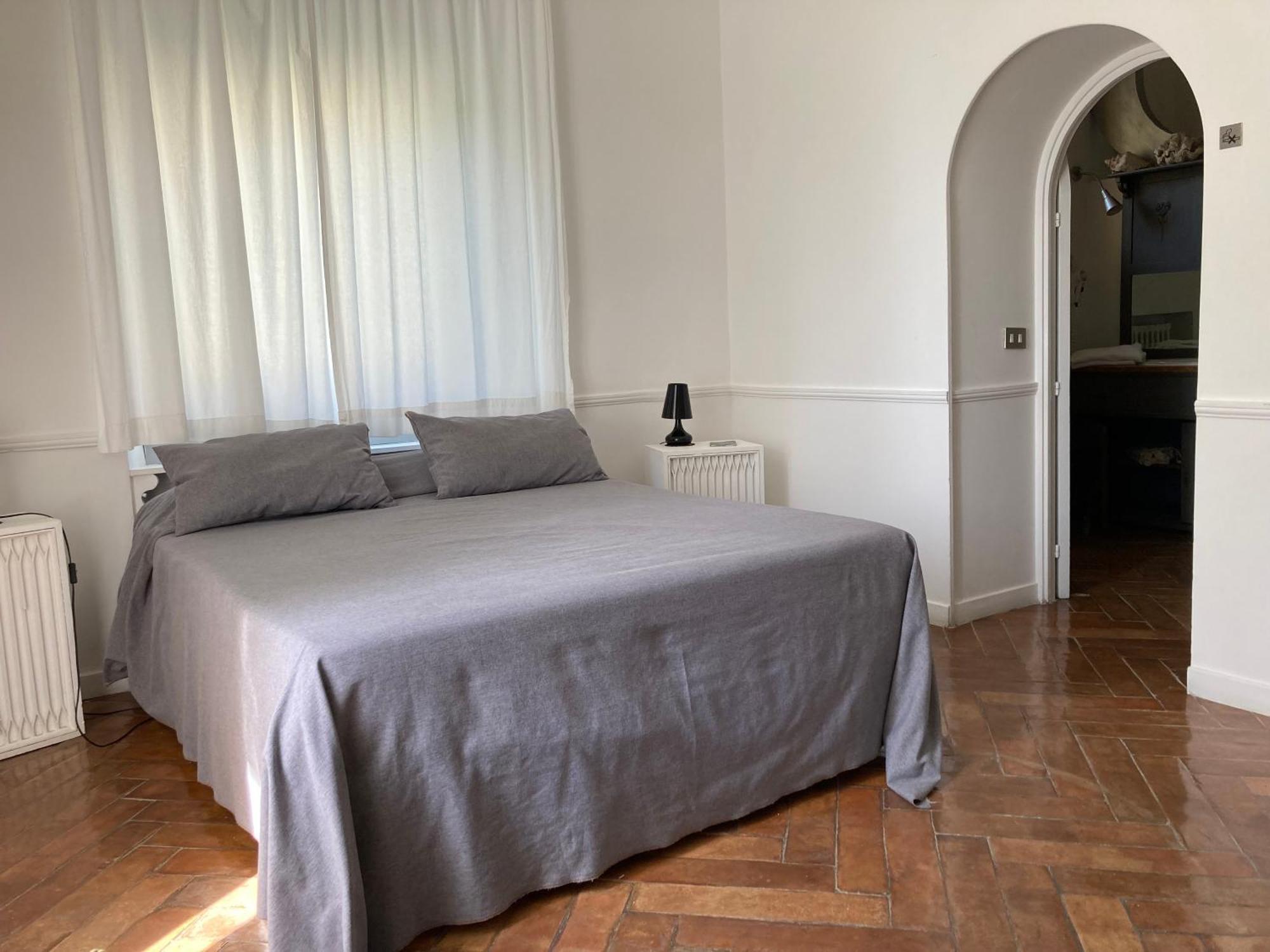 Residenza Le Rose Villa D'Arte เนเปิลส์ ภายนอก รูปภาพ