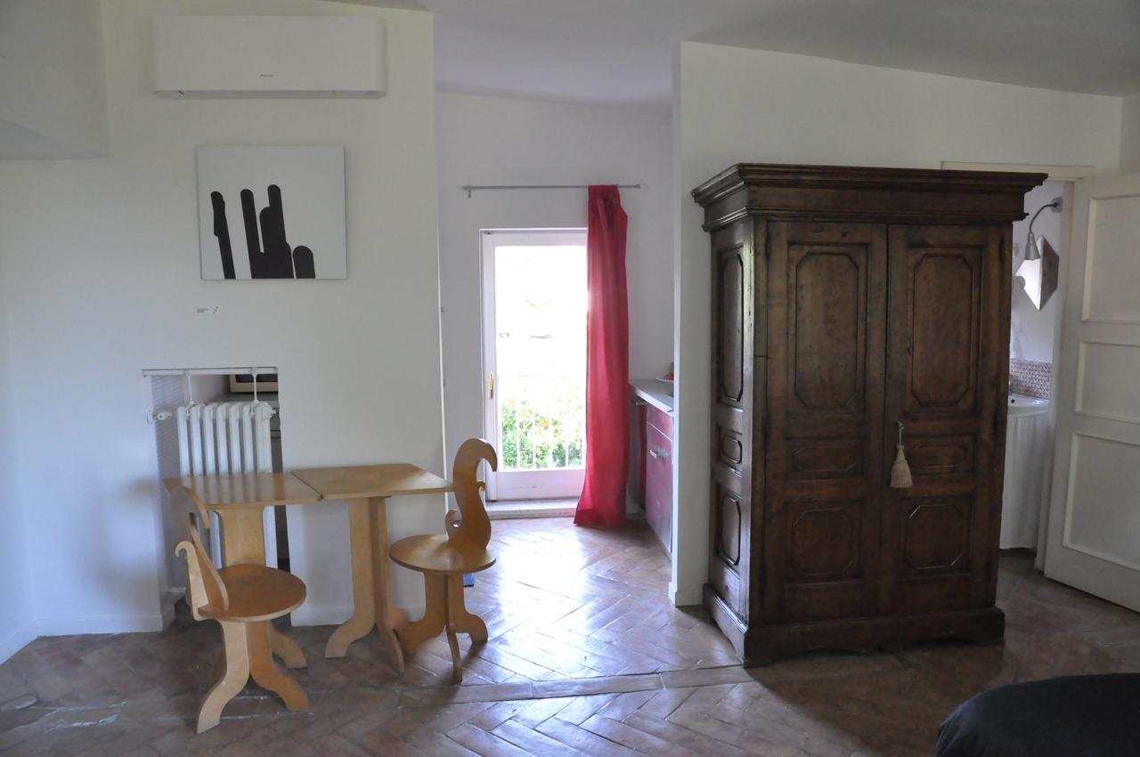 Residenza Le Rose Villa D'Arte เนเปิลส์ ห้อง รูปภาพ