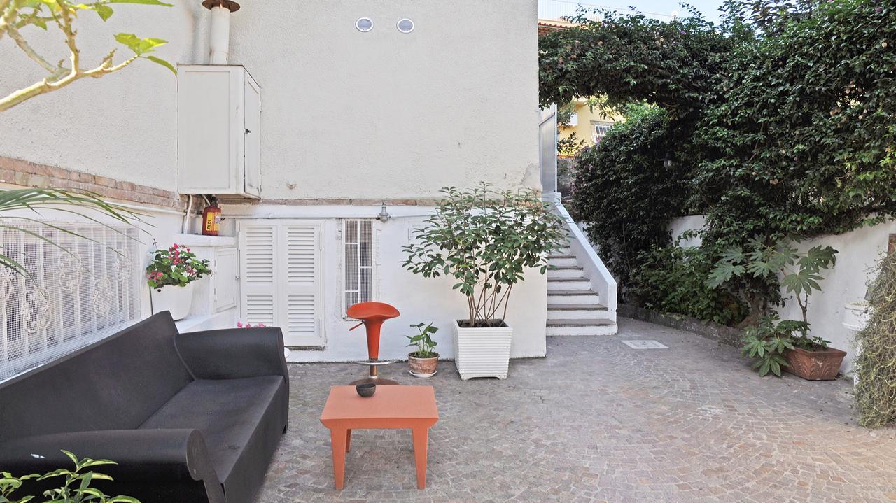 Residenza Le Rose Villa D'Arte เนเปิลส์ ห้อง รูปภาพ