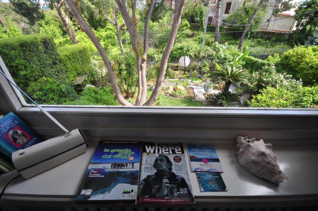 Residenza Le Rose Villa D'Arte เนเปิลส์ ภายนอก รูปภาพ